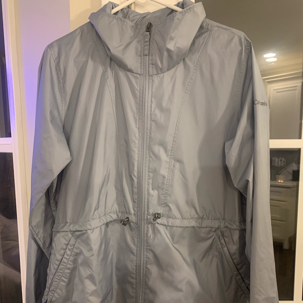 Women’s Columbia Lightweight Rain Jacket SZ L